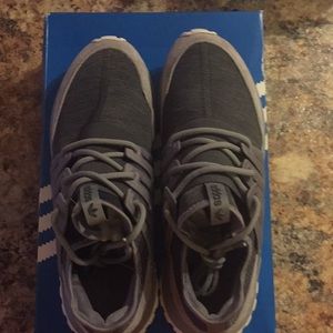 Adidas Tubular Radial